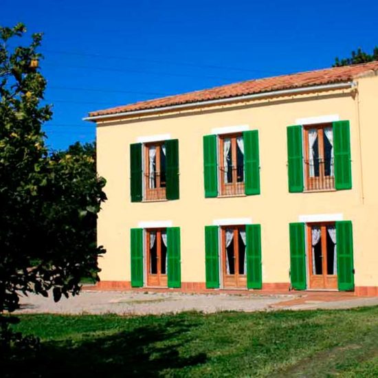 CASA DE COLONIAS BINICANELLA