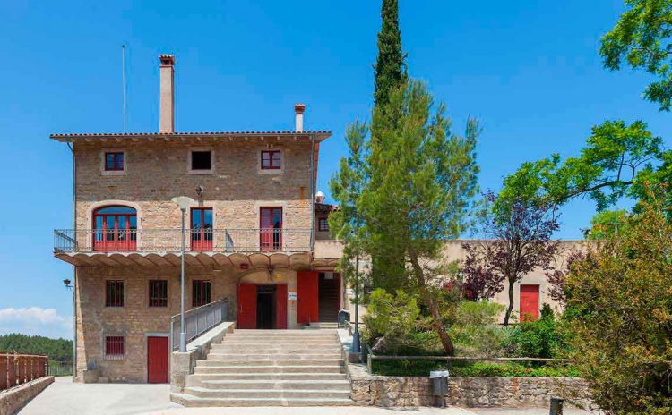CASA DE COLONIAS LA RUCA