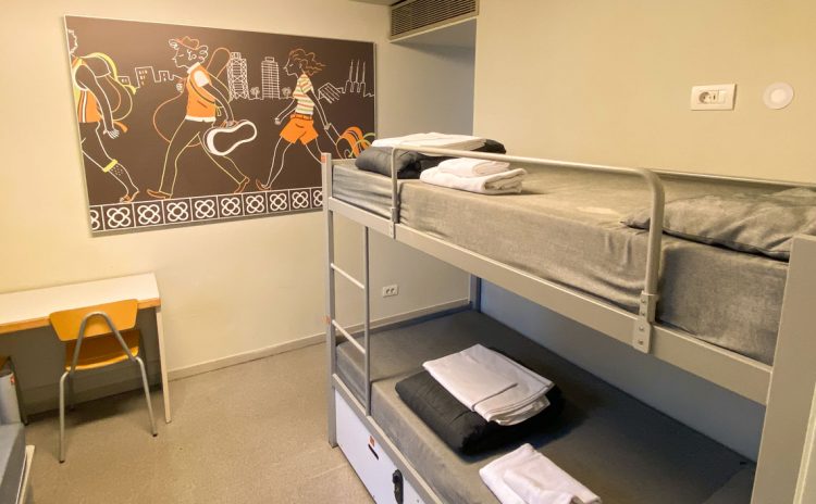 PERE TARRÉS YOUTH HOSTEL - Imagen 10